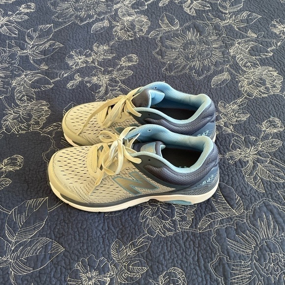 New Balance Beige and Blue Athletic Shoes - Picture 11 of 12